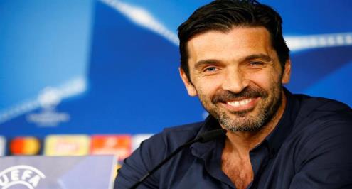 "ظهور سوبرمان".. رسميًا.. بوفون يعود إلى بارما بعد 26 عامًا